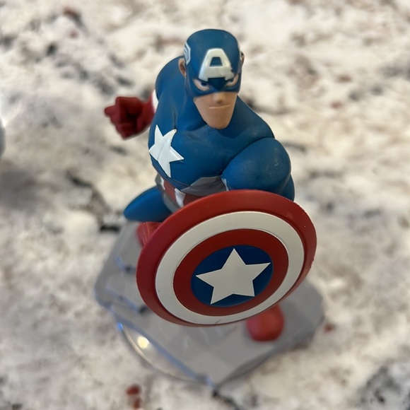 Thor and Captain America Disney Infinity 2.0 figure lot - Picture 4 of 5